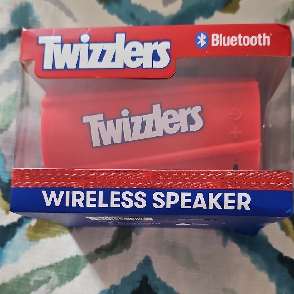 Twizzlers Wireless Speaker - Red
